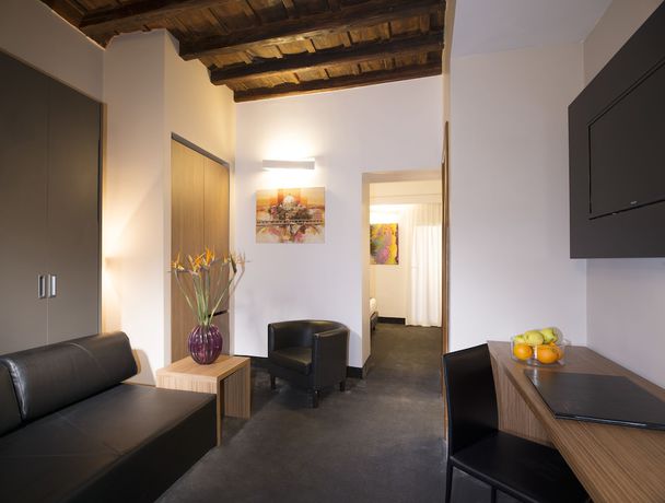 Imagen de la habitación del Hotel Trevi, Roma. Foto 11