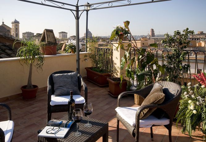 Imagen de la habitación del Hotel Trevi, Roma. Foto 12