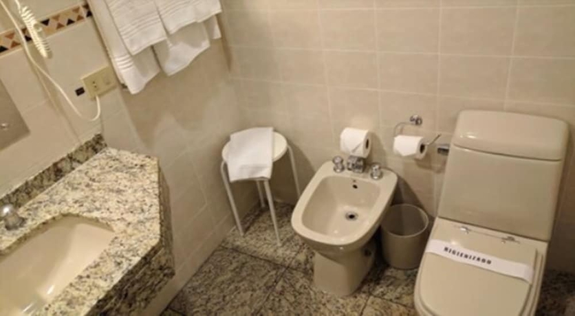 Imagen de la habitación del Hotel Trevi and Business. Foto 11