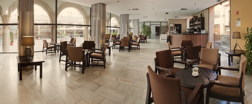 Imagen del bar/restaurante del Hotel Trh Ciudad De Baeza. Foto 3