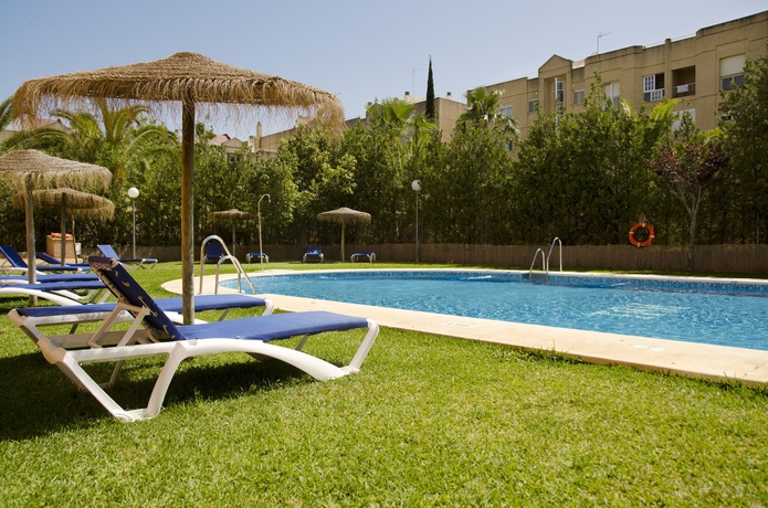 Imagen de la piscina del Hotel Trh La Motilla. Foto 9