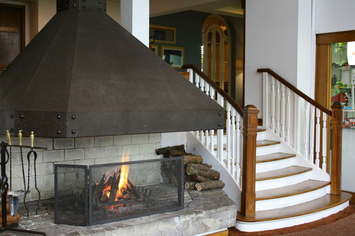 Imagen del bar/restaurante del Hotel Tri Canela. Foto 4