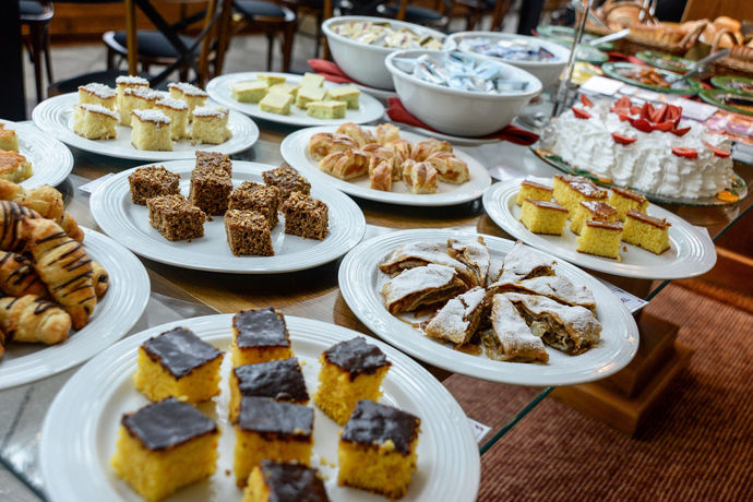 Imagen de la piscina del Hotel Tri Canela. Foto 16