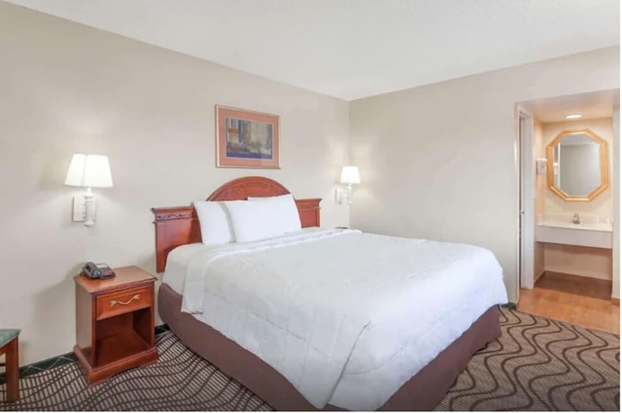 Imagen de la habitación del Hotel Tri City Inn. Foto 5