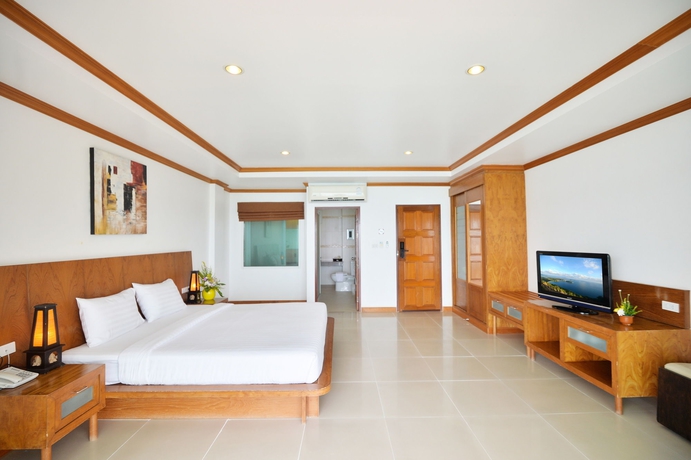 Imagen de la habitación del Hotel Tri Trang Beach Resort. Foto 11