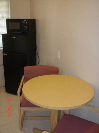 Imagen de la habitación del Hotel Tri Valley Inn and Suites, Pleasanton. Foto 4