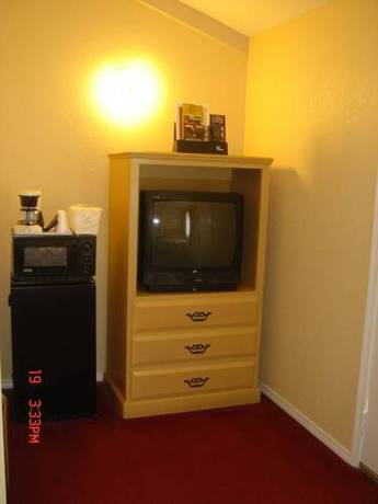 Imagen de la habitación del Hotel Tri Valley Inn and Suites, Pleasanton. Foto 5