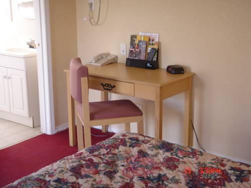 Imagen de la habitación del Hotel Tri Valley Inn and Suites, Pleasanton. Foto 10