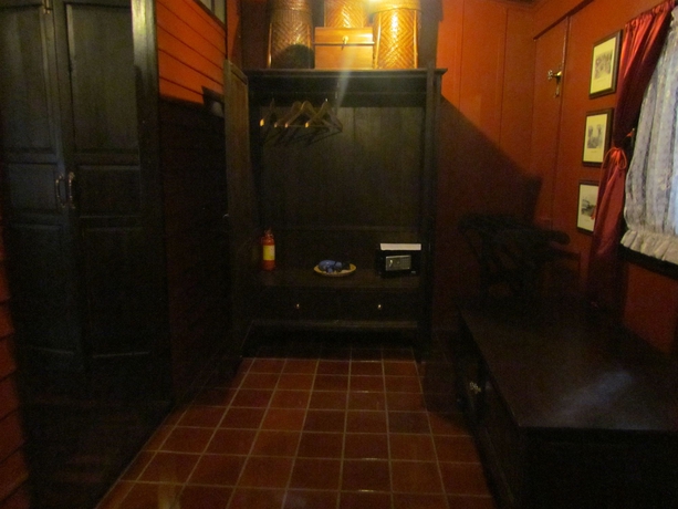 Imagen de la habitación del Hotel Tri Yaan Na Ros Colonial House. Foto 7