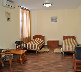 Imagen de la habitación del Hotel Tri Zvezdy. Foto 5