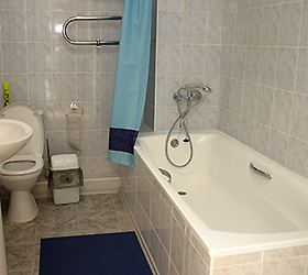 Imagen de la habitación del Hotel Tri Zvezdy. Foto 9