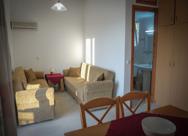 Imagen de los interiores del Hotel Tria Adelphia. Foto 14