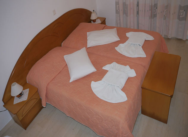 Imagen de los interiores del Hotel Tria Adelphia. Foto 16