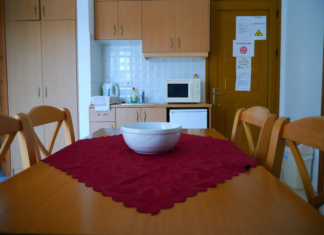 Imagen de la habitación del Hotel Tria Adelphia. Foto 12