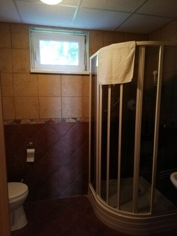 Imagen de la habitación del Hotel Triász. Foto 7