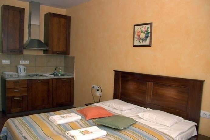 Imagen de la habitación del Hotel Triász. Foto 8