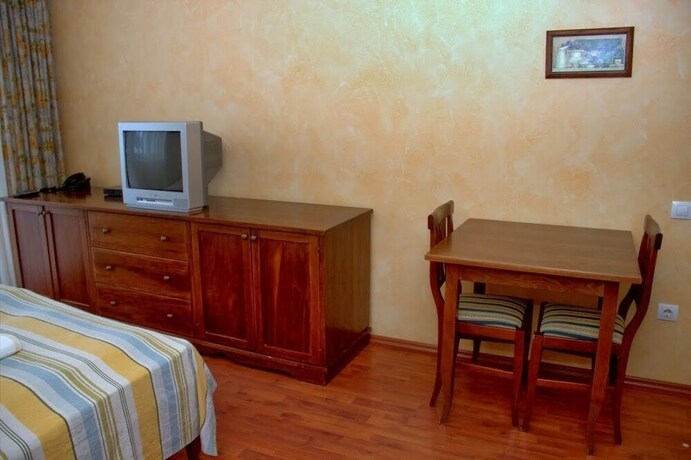 Imagen de la habitación del Hotel Triász. Foto 16