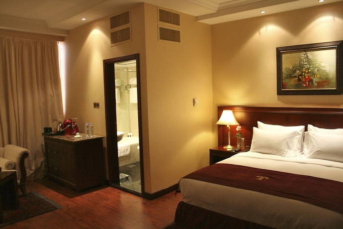 Imagen de la habitación del Hotel Trianon, Abu Dhabi. Foto 9
