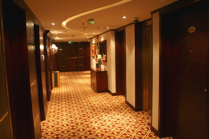 Imagen de los interiores del Hotel Trianon, Abu Dhabi. Foto 18