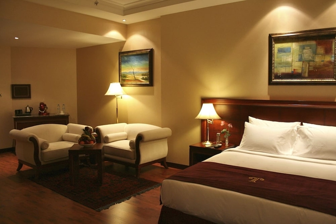 Imagen de la habitación del Hotel Trianon, Abu Dhabi. Foto 14