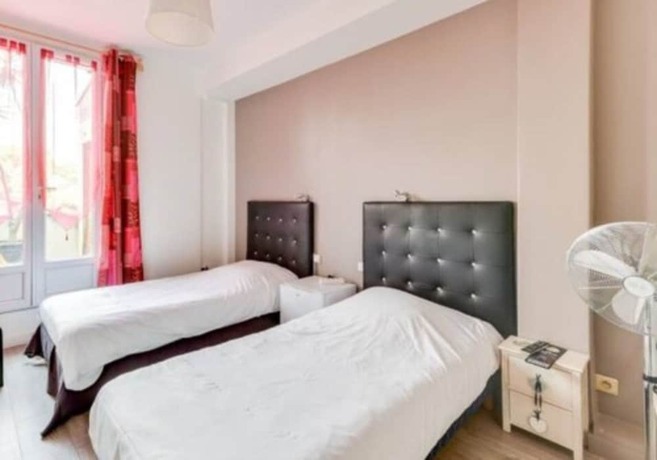 Imagen de la habitación del Hotel Trianon, Antibes. Foto 13