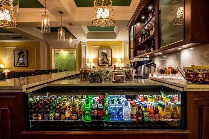 Imagen del bar/restaurante del Hotel Trianon Bonita Bay. Foto 3