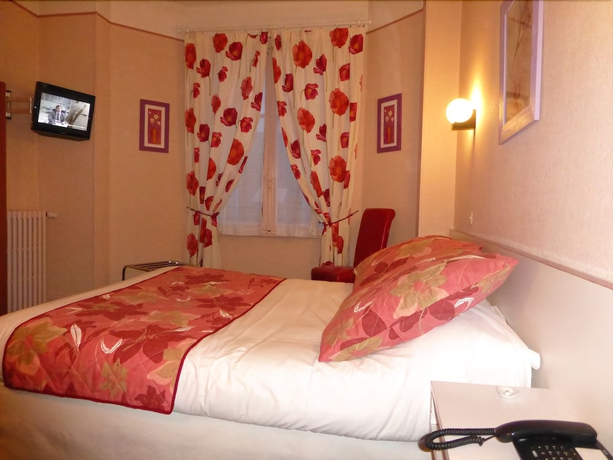 Imagen de la habitación del Hotel Trianon, VICHY. Foto 9