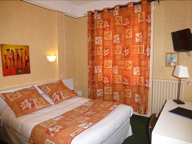 Imagen de la habitación del Hotel Trianon, VICHY. Foto 15