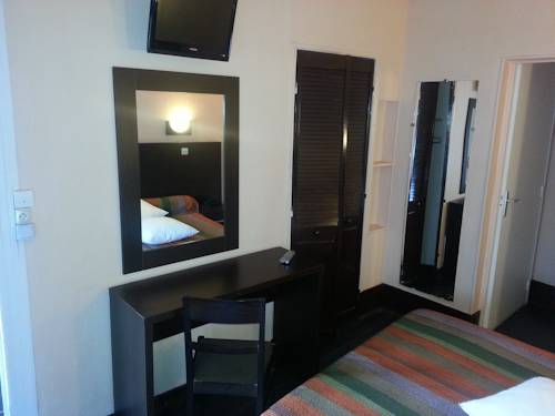 Imagen de la habitación del Hotel Trianon Vincennes. Foto 5