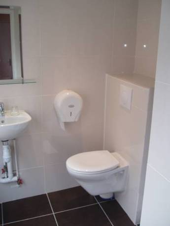Imagen de la habitación del Hotel Trianon Vincennes. Foto 10