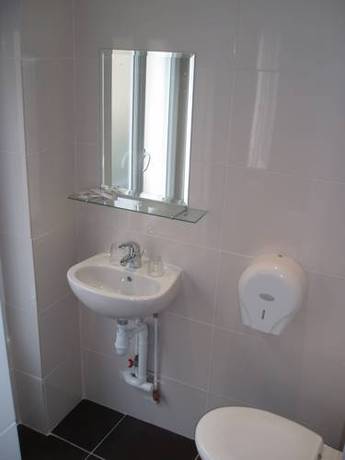 Imagen de la habitación del Hotel Trianon Vincennes. Foto 11