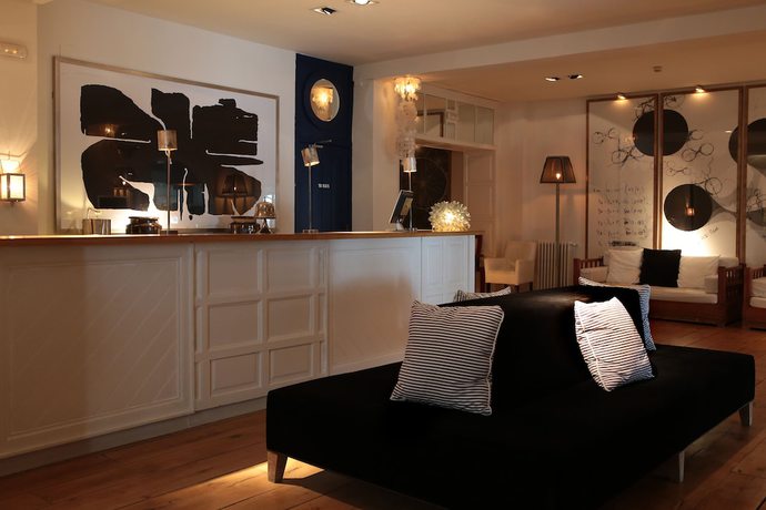 Imagen de los interiores del Hotel Trias. Foto 17