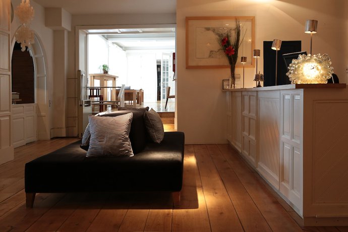 Imagen de los interiores del Hotel Trias. Foto 18