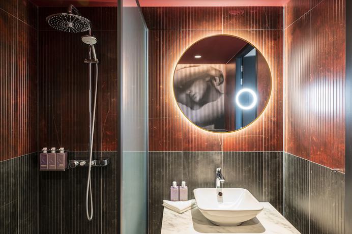 Imagen de la habitación del Hotel Tribe Amsterdam City. Foto 11