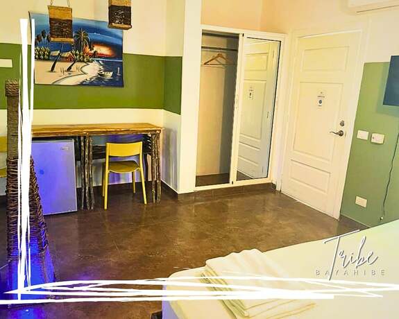 Imagen general del Hotel Tribe Inn and Rooftop Lounge. Foto 4