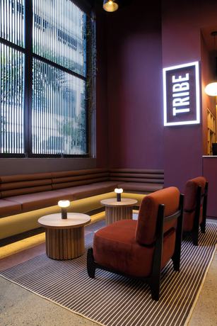 Imagen de los interiores del Hotel Tribe Medell&iacute;n. Foto 9