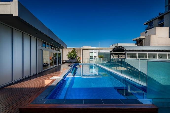 Imagen de la piscina del Hotel Tribeca Serviced Apartments Melbourne. Foto 19