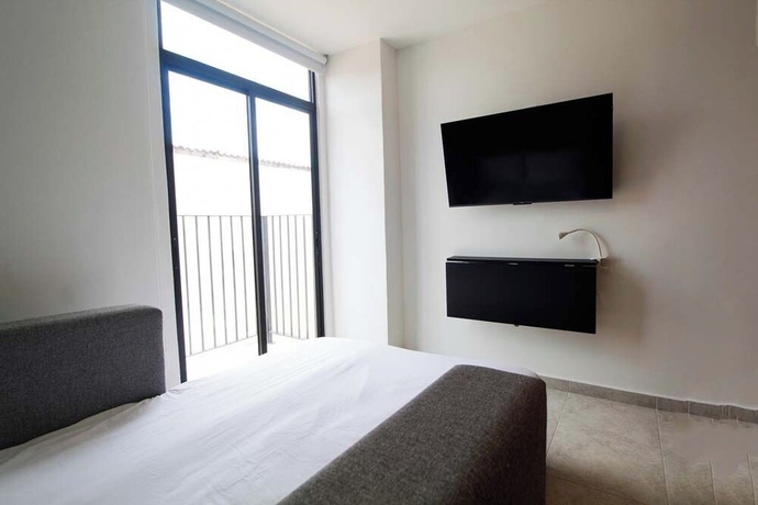 Imagen de la habitación del Hotel Tribu Santa Tere. Foto 3