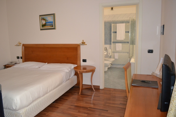 Imagen de la habitación del Hotel Tricolore. Foto 6