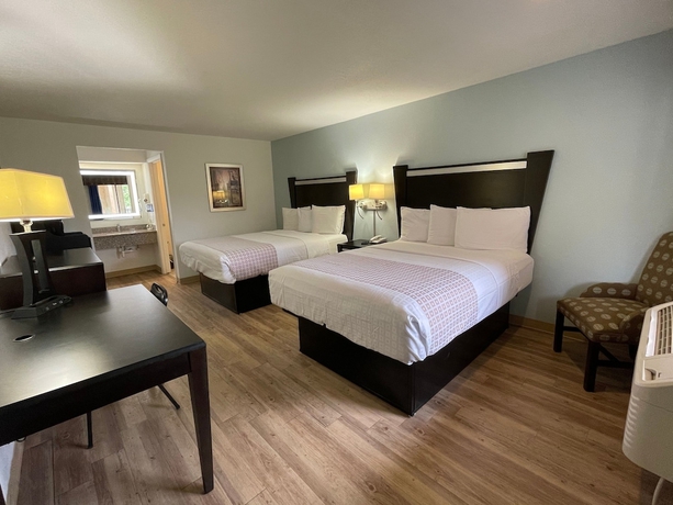 Imagen de la habitación del Hotel Tricove Inn & Suites. Foto 5