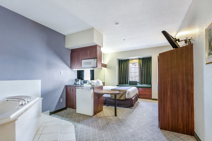 Imagen de la habitación del Hotel Trident Inn and Suites, Baton Rouge. Foto 15