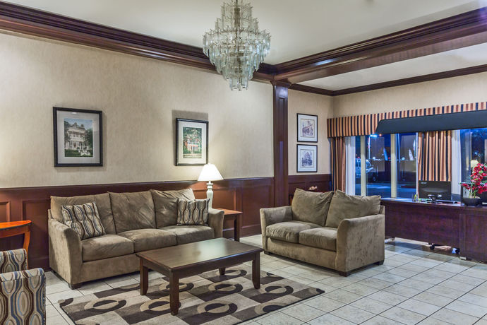 Imagen de los interiores del Hotel Trident Inn and Suites. Foto 7