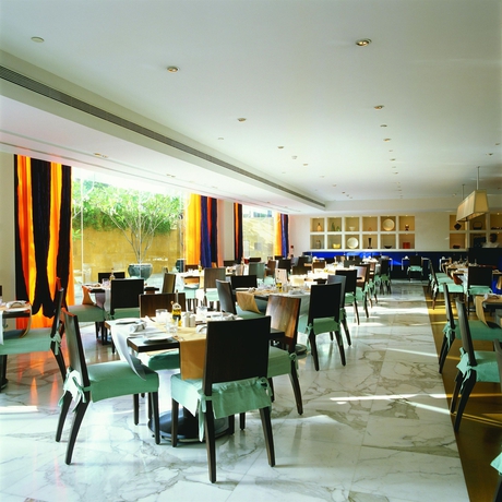 Imagen del bar/restaurante del Hotel Trident, Nariman Point Mumbai. Foto 3