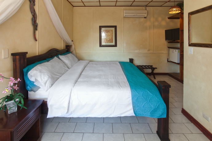 Imagen de la habitación del Hotel Trident Poseidon. Foto 9