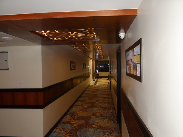 Imagen de los interiores del Hotel Tridev. Foto 16