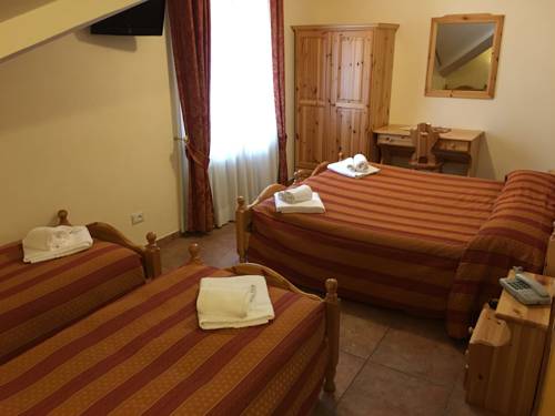 Imagen de la habitación del Hotel Trieste, Tarvisio. Foto 8