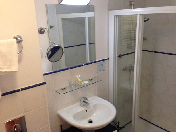 Imagen de la habitación del Hotel Triglav Bled. Foto 9