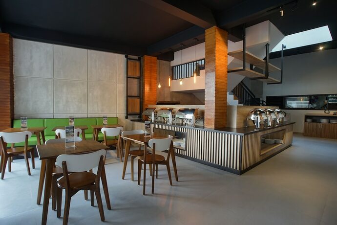 Imagen del bar/restaurante del Hotel Triizz Semarang By Royal Singosari. Foto 13