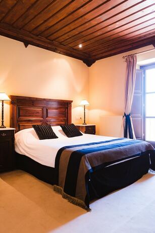 Imagen de la habitación del Hotel Trikolonion Country. Foto 16