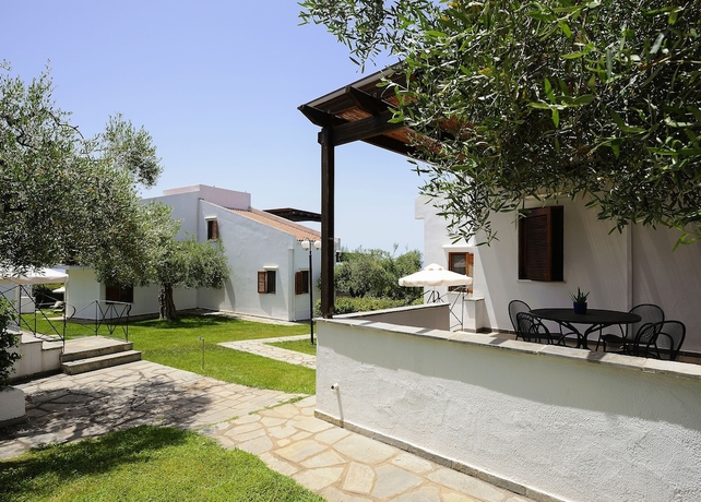 Imagen de la habitación del Hotel Trikorfo Beach. Foto 14